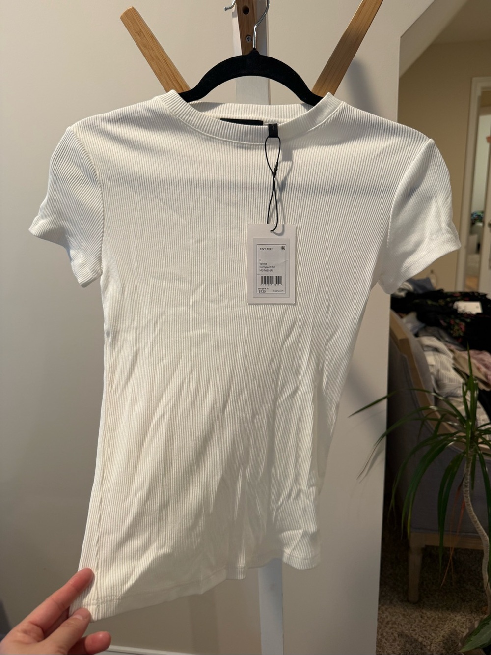 Theory Women’s White Ribbed Short Sleeve Tee